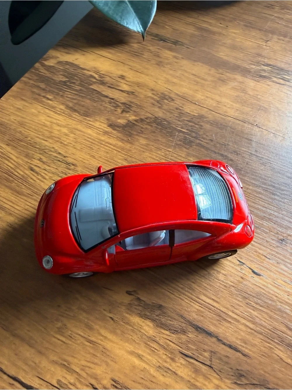 Red Toy Beetle Car KINSMART- Classic Ride-On Style
